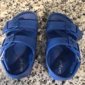 Cat & Jack sandals! 💙